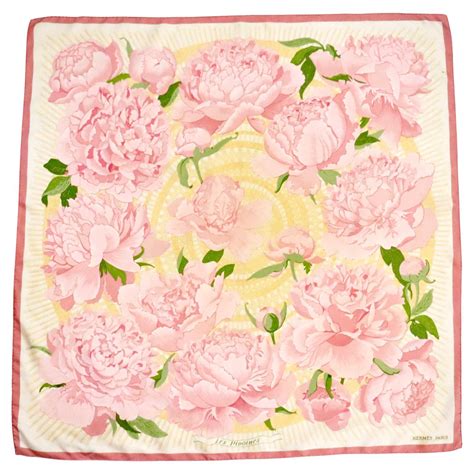 Hermès VINTAGE HERMES SCARF LES PEONIES GIANT 